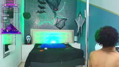 Snapshot of erick_zhimerman chatting on 10.23.25 online show from 10.23.25