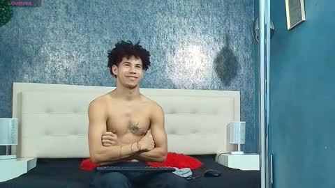 Snapshot of erick_zhimerman chatting on 11.27.25 online show from 11.27.25