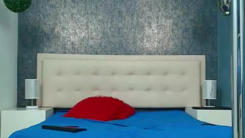 Snapshot of erick_zhimerman chatting on 12.15.25 online show from 12.15.25