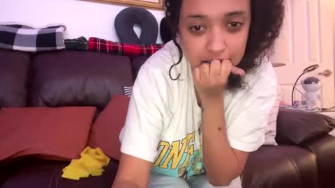 Lea  Erik online show from 12.24.24