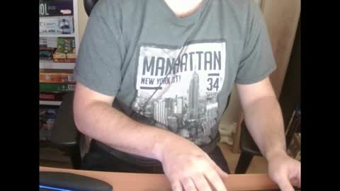 Snapshot of erik_dapper chatting on 11.28.25 Erik Dapper online show from 11.28.25