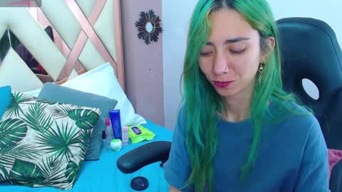 Snapshot of erika_stevens chatting on 09.11.25 E R I K A - SAGITARIO..... online show from 09.11.25