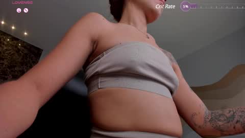 Snapshot of erikabenz chatting on 03.10.25 Erika Benz online show from 03.10.25