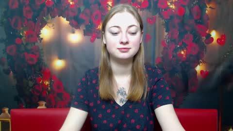 Snapshot of erikafanks chatting on 03.07.25 erikafanks online show from 03.07.25