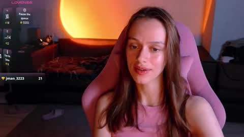 Snapshot of erikasin chatting on 09.11.25 Erika online show from 09.11.25