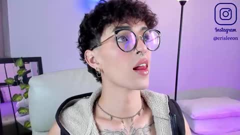   online show from 11.10.25