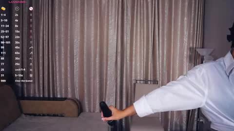 Snapshot of erlinefairall chatting on 10.03.25 Erline and Monica online show from 10.03.25