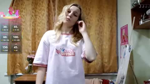 Amelie online show from 11.25.25