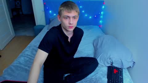 Snapshot of ermak_reborn chatting on 12.12.24 Max online show from 12.12.24