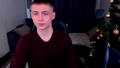 Snapshot of ermak_reborn chatting on 12.18.24 Max online show from 12.18.24