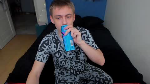 Snapshot of ermak_reborn chatting on 01.16.25 Max online show from 01.16.25