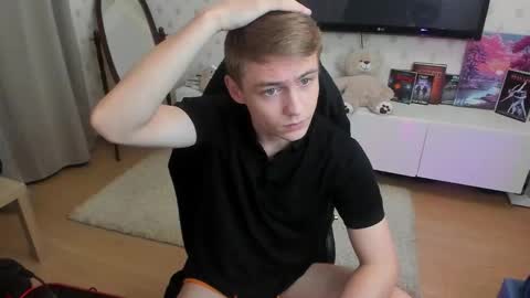 Snapshot of ermak_reborn chatting on 09.29.25 Max online show from 09.29.25