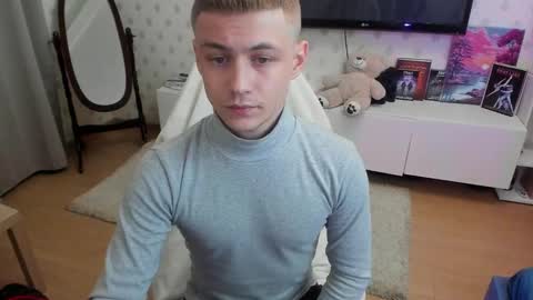 Snapshot of ermak_reborn chatting on 10.14.25 Max online show from 10.14.25