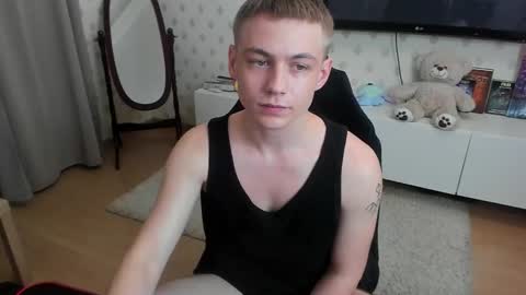 Snapshot of ermak_reborn chatting on 10.26.25 Max online show from 10.26.25