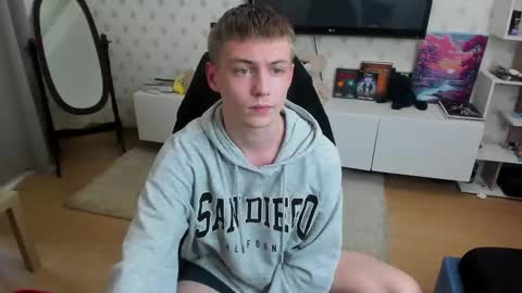 Snapshot of ermak_reborn chatting on 11.10.25 Max online show from 11.10.25