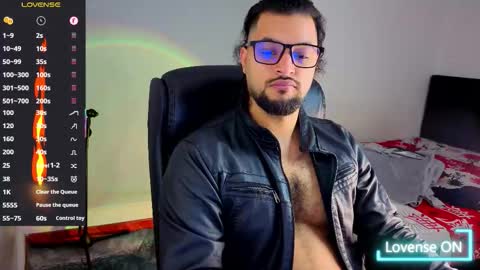 Snapshot of ernesto_rodriguez_82 chatting on 10.24.25 ernesto rodriguez 82 online show from 10.24.25