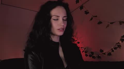 erohaze online show from 10.10.25