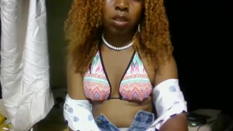 Snapshot of erolinee chatting on 09.09.25 erolinee online show from 09.09.25