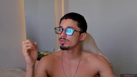 Snapshot of eros_becker_ chatting on 06.11.26 eros_becker_ online show from 06.11.26