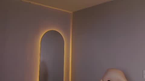 Snapshot of eros_becker_ chatting on 06.20.26 eros_becker_ online show from 06.20.26