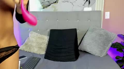 Eros Lux1 online show from 05.22.26