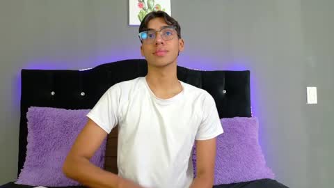 Eros Lux1 online show from 05.31.26