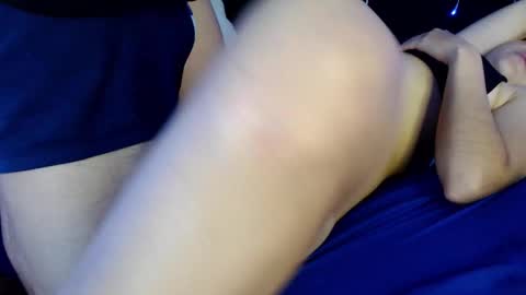 Snapshot of erosandvenus_ chatting on 11.26.25 eros y venus online show from 11.26.25