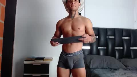 Snapshot of erosscott chatting on 12.22.25 Eros online show from 12.22.25