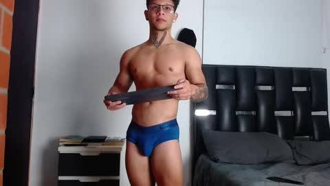 Snapshot of erosscott chatting on 01.18.26 Eros online show from 01.18.26