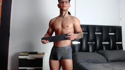 Snapshot of erosscott chatting on 02.20.26 Eros online show from 02.20.26