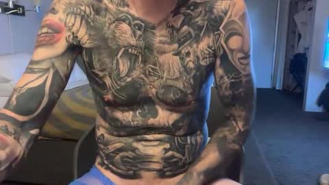 Snapshot of eroticcloseups chatting on 10.22.25 Erotic CloseUps online show from 10.22.25