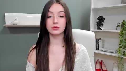 Leah online show from 12.30.24