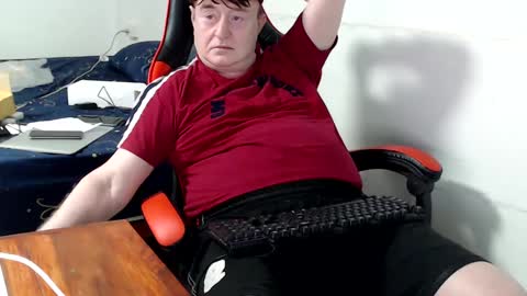 Tom Delaney online show from 01.05.25