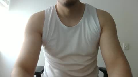 Snapshot of erra311 chatting on 11.26.25 erra311 online show from 11.26.25