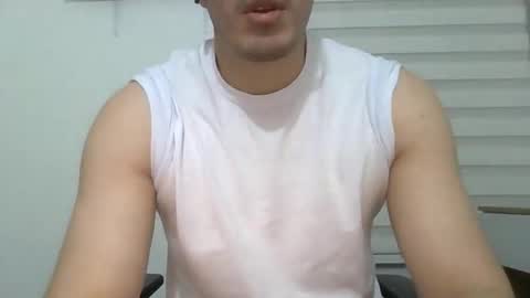 Snapshot of erra311 chatting on 04.05.26 erra311 online show from 04.05.26