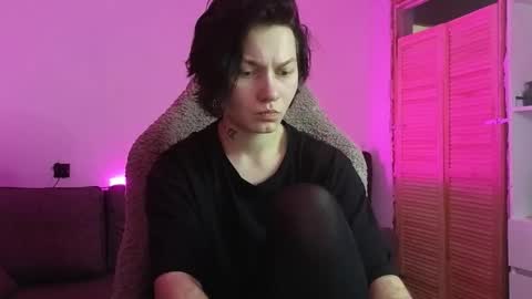 esajukyy online show from 01.05.26