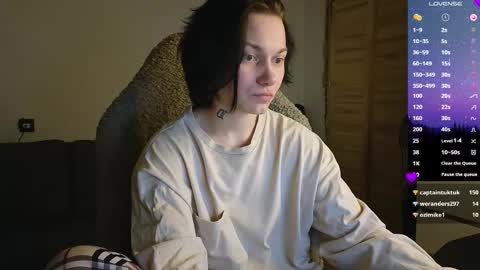 esajukyy online show from 03.02.26