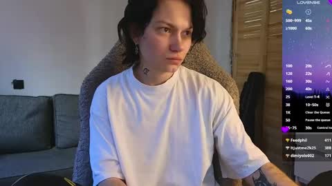 esajukyy online show from 04.01.26