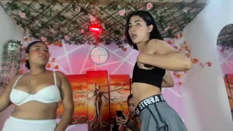 escarlet_hot06 online show from 03.21.26