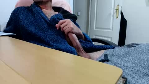 Snapshot of escudo90 chatting on 10.11.25 escudo90 online show from 10.11.25