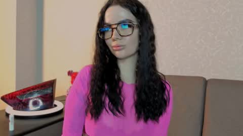 Snapshot of esenya_mur chatting on 10.31.25 Esenya online show from 10.31.25