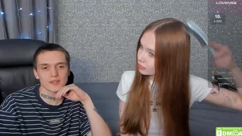 Snapshot of eshcka chatting on 01.12.25 Megan and Brad online show from 01.12.25