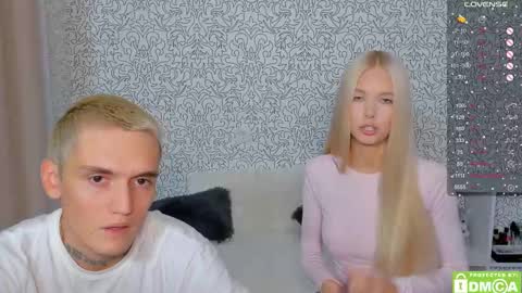 Snapshot of eshcka chatting on 10.12.25 Megan and Brad online show from 10.12.25