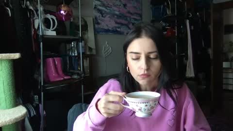 Snapshot of esimaralda chatting on 05.04.26 esimaralda online show from 05.04.26