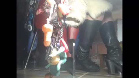 Snapshot of eskelaswd chatting on 11.14.25 Eskela911 online show from 11.14.25