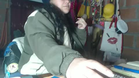 Snapshot of eskelaswd chatting on 12.18.25 Eskela911 online show from 12.18.25