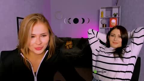 Snapshot of esma_shine chatting on 10.08.25 esma_shine online show from 10.08.25