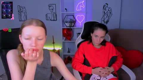 Snapshot of esma_shine chatting on 10.12.25 esma_shine online show from 10.12.25