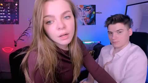 Snapshot of esma_shine chatting on 11.07.25 esma_shine online show from 11.07.25