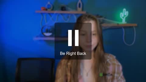 esme_moore_ online show from 10.29.25